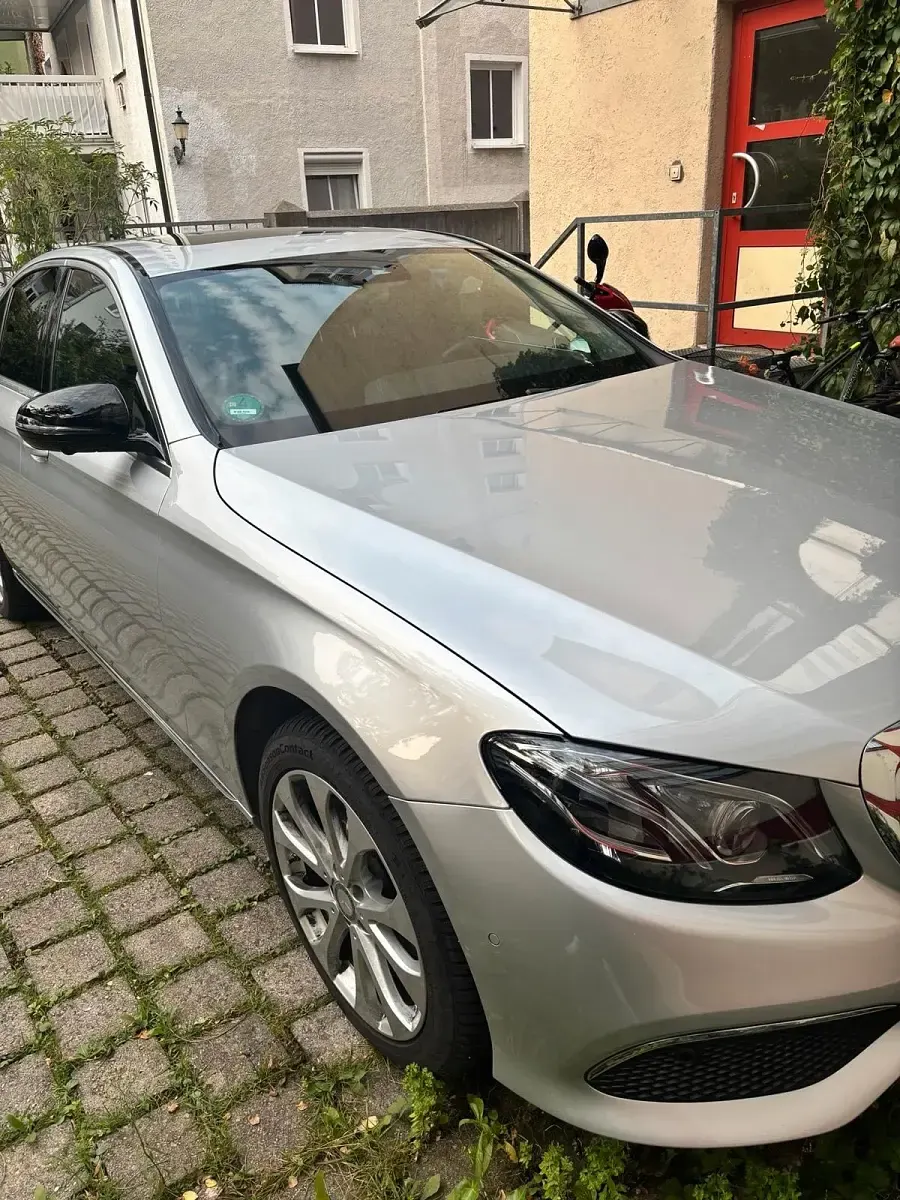 Gebraucht Mercedes E220 194 PS (142 kW) 2017 Grau Limousine