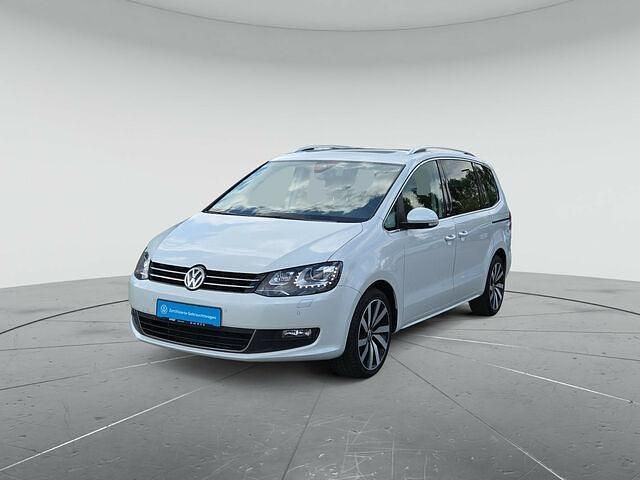 Gebraucht VW Sharan Allstar 184 PS (135 kW) 2017 Oryxweiß perlmutteffekt Van / Kleinbus