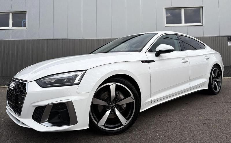 Weiß Gebraucht 2022 Audi A5 Sport Coupé | 26.990 € (Superpreis) - Bild 1/4