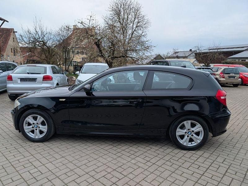 Gebraucht BMW 116 Advantage 122 PS (89 kW) 2008 Schwarz Kleinwagen