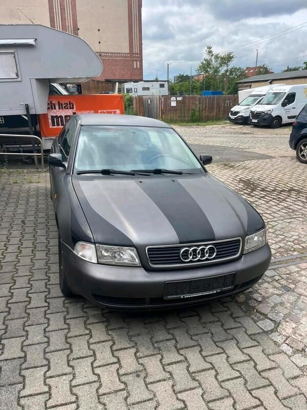 Schwarz Gebraucht 1997 Audi A4 Limousine | 500 € (Superpreis) - Bild 1/4