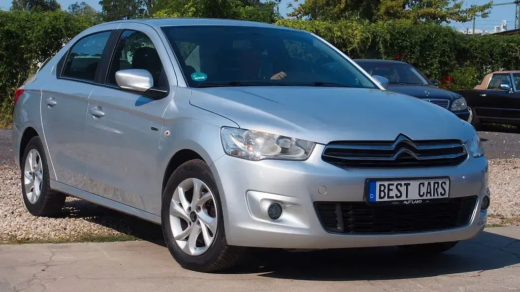 Gebraucht Citroën C-Elysee I Exclusive 99 PS (72 kW) 2017 Silber Limousine