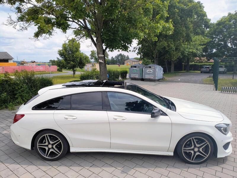 Weiß Gebraucht 2015 Mercedes CLA220 Shooting Brake AMG line Kombi | 11.500 € (Teuer) - Bild 1/4