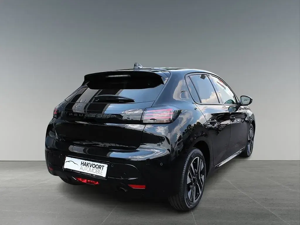 Gebraucht Peugeot 208 Allure 101 PS (74 kW) 2025 Schwarz perla nera Kleinwagen