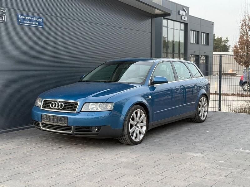 Second-hand Audi A4 179 CP (131 kW) 2002 Albastru Break