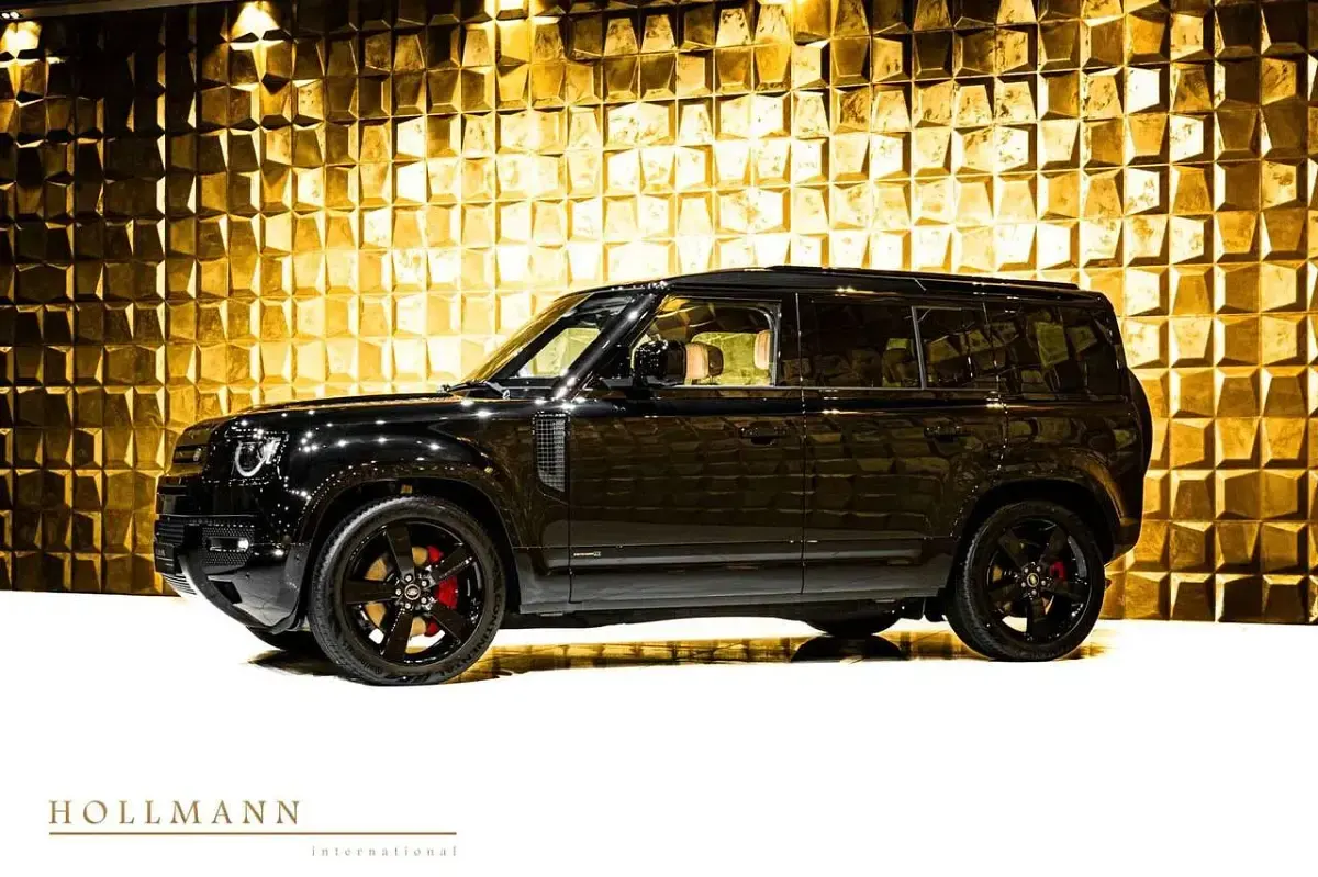 Neu Land Rover Defender Black Edition 426 PS (313 kW) 2025 Schwarz SUV