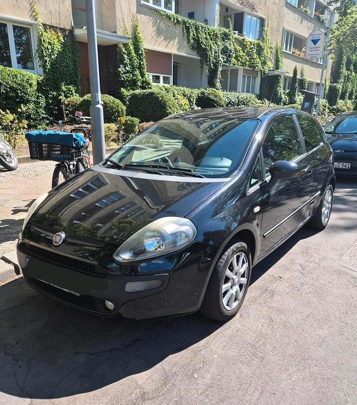 Schwarz Gebraucht 2025 Fiat Punto Evo Kleinwagen | 2.899 € - Bild 1/4