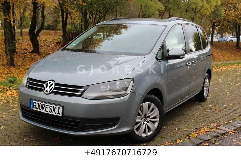 Gebraucht VW Sharan 140 PS (102 kW) 2011 Grau Van / Kleinbus