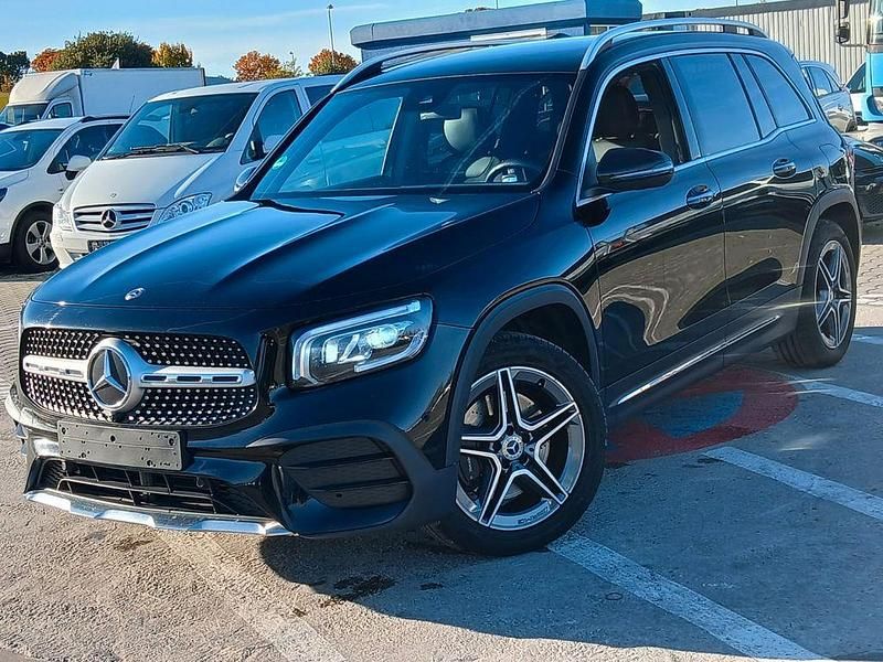 Schwarz Gebraucht 2021 Mercedes GLB220 AMG SUV | 26.399 € (Guter Preis) - Bild 1/4