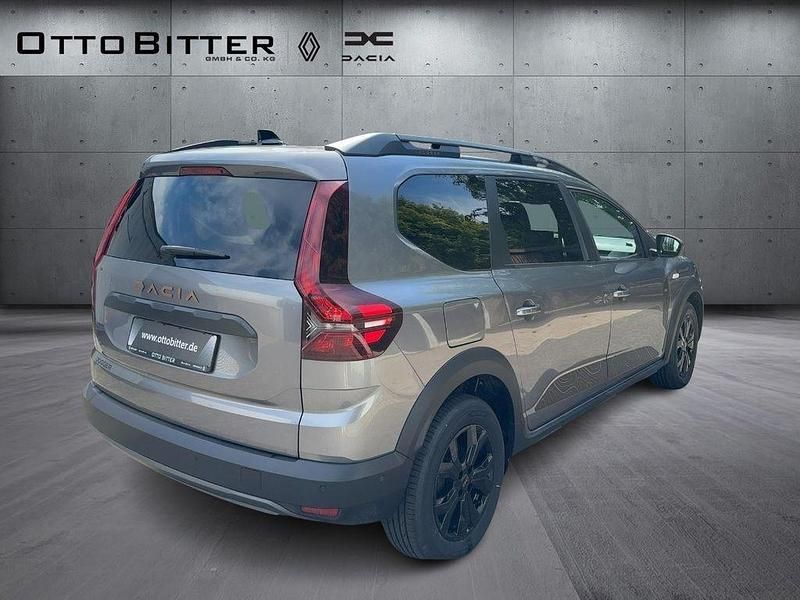 Neu Dacia Jogger Extreme 101 PS (74 kW) 2025 Dolomitgrau Van / Kleinbus