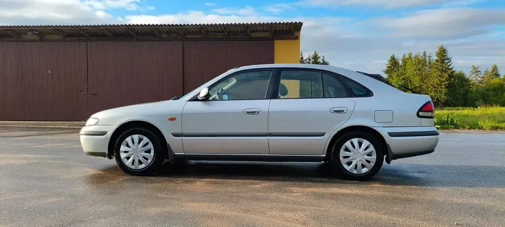 Gebraucht Mazda 626 116 PS (85 kW) 1998 Silber Limousine