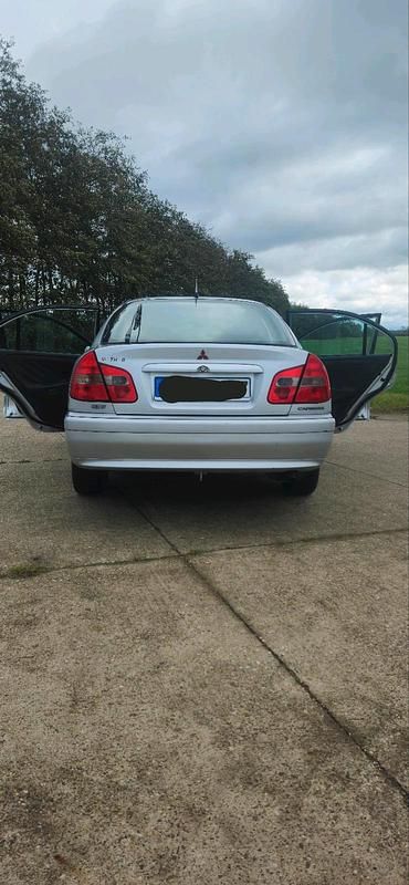 Gebraucht Mitsubishi Carisma 122 PS (89 kW) 2001 Silber Limousine