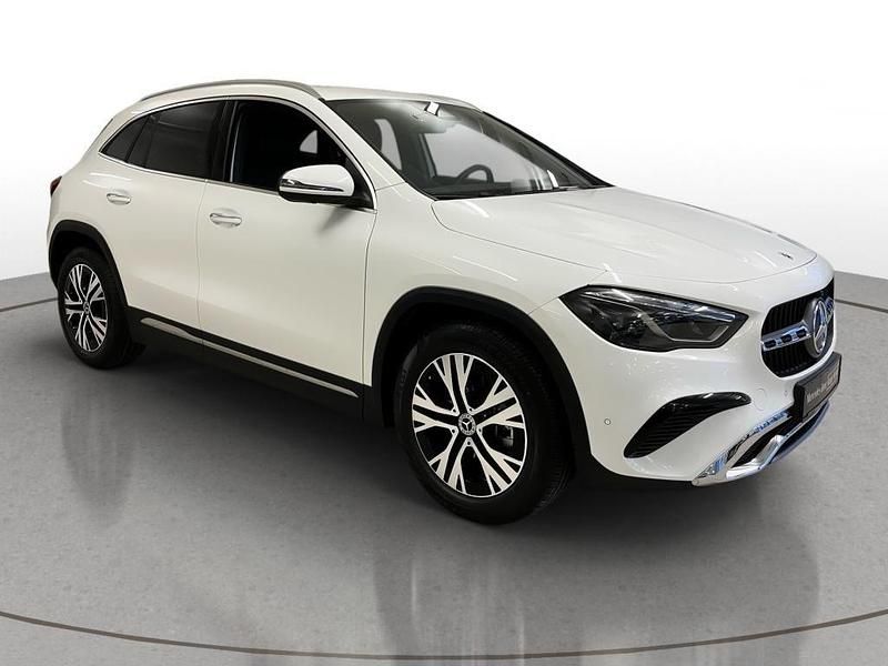 Gebraucht Mercedes GLA180 Progressive 136 PS (100 kW) 2025 Weiß SUV