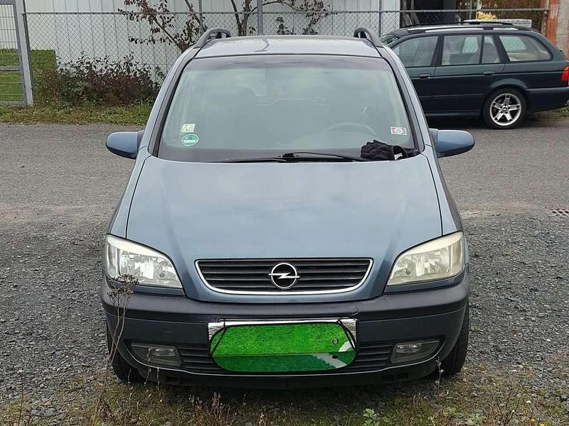 Gebraucht Opel Zafira Edition 116 PS (85 kW) 2000 Van / Kleinbus