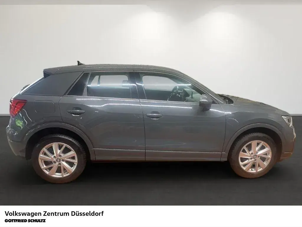 Gebraucht Audi Q2 Sport 116 PS (85 kW) 2020 Grau SUV