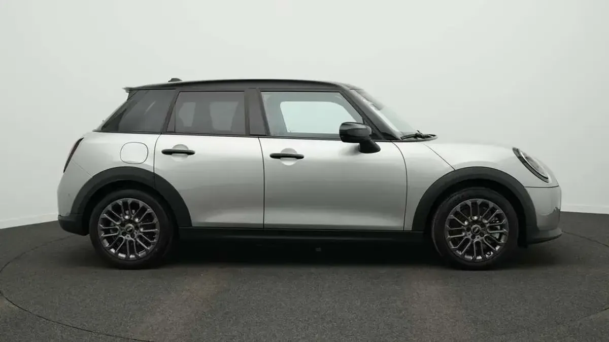 Gebraucht Mini Cooper S Classic 204 PS (150 kW) 2025 Grau Kleinwagen