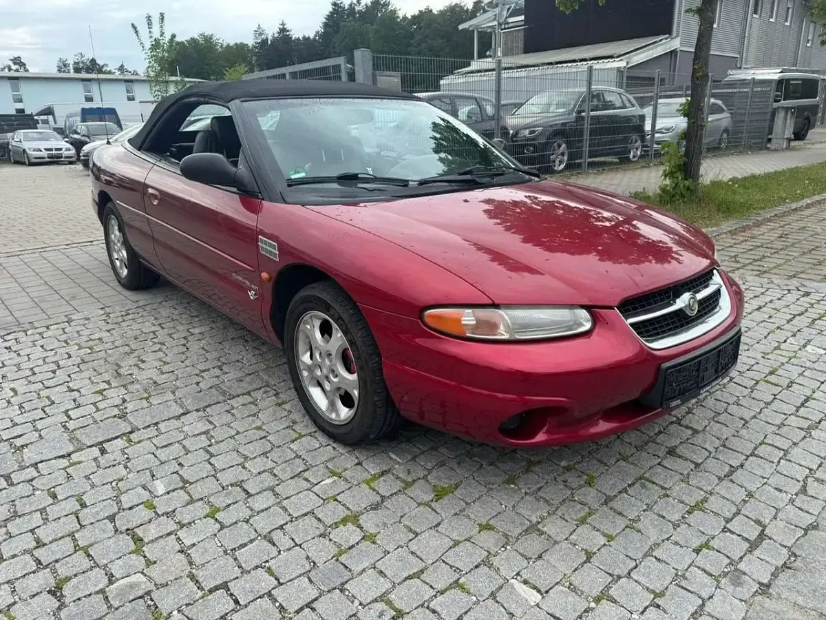 Gebraucht Chrysler Stratus 163 PS (119 kW) 1998 Rot Cabrio