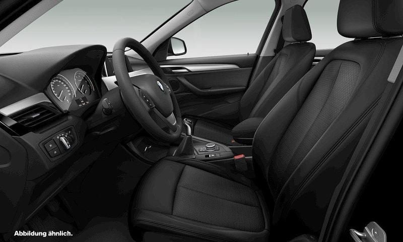 Gebraucht BMW X1 Advantage 140 PS (102 kW) 2019 Schwarz SUV