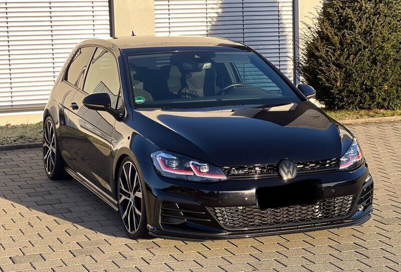 Schwarz Gebraucht 2018 VW Golf VII GTI Limousine | 22.990 € (Fairer Preis) - Bild 1/4
