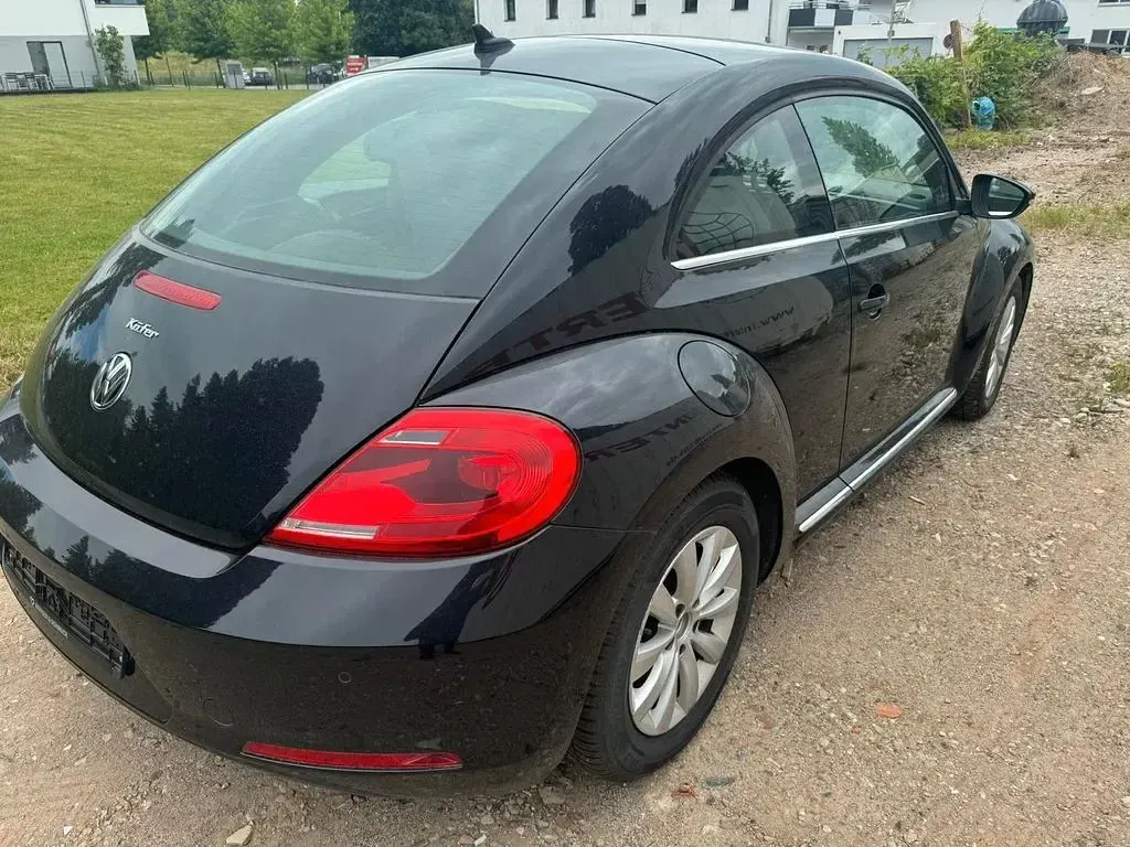 Gebraucht VW Beetle 105 PS (77 kW) 2012 Schwarz Kleinwagen