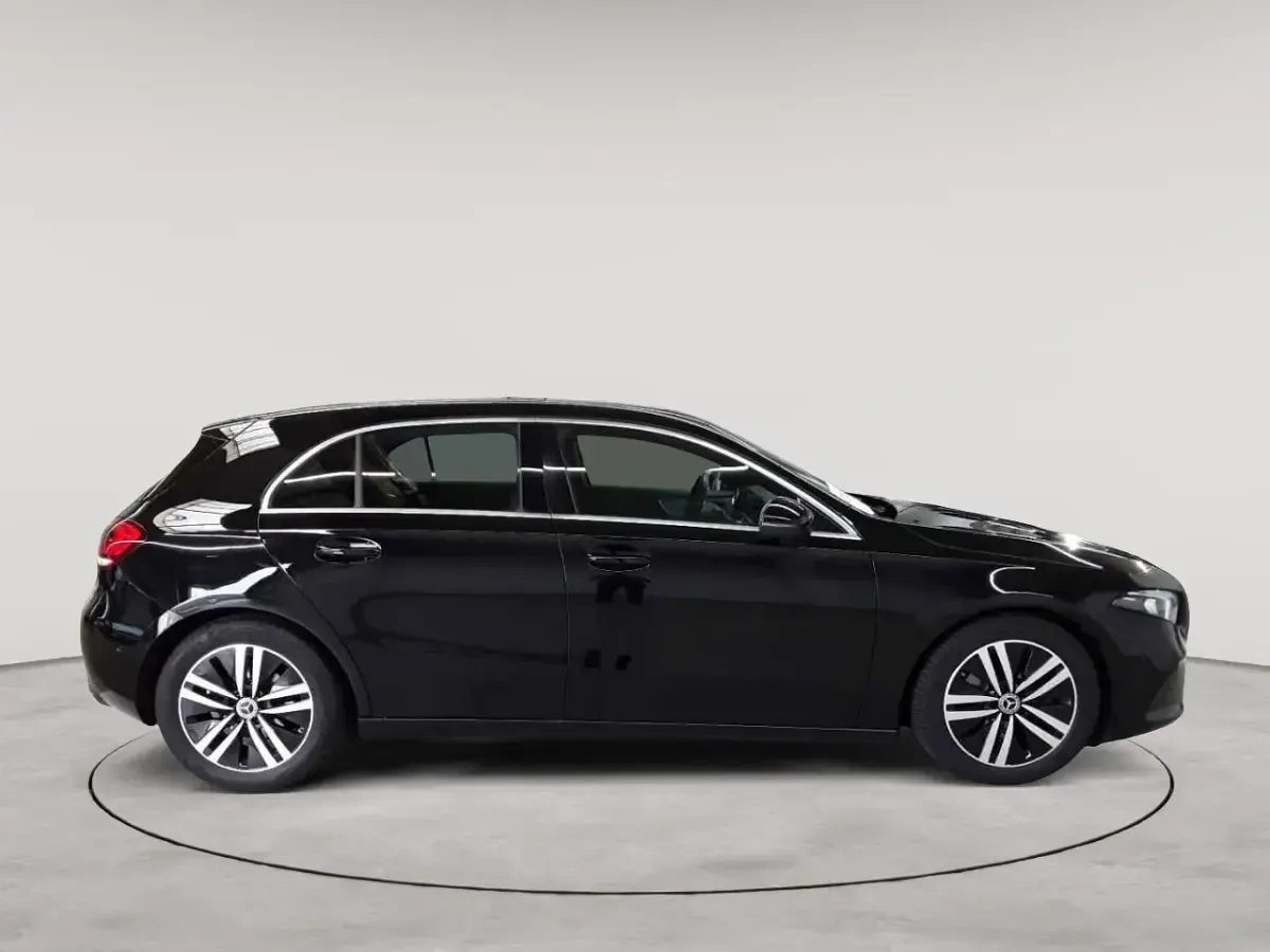 Gebraucht Mercedes A200 Progressive 150 PS (110 kW) 2021 Nachtschwarz Kombi