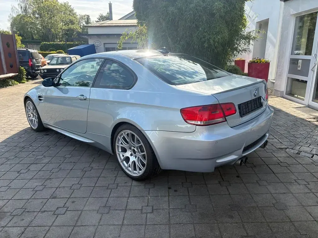Używany BMW M3 Basis 420 KM (308 kW) 2007 Srebrny Coupe