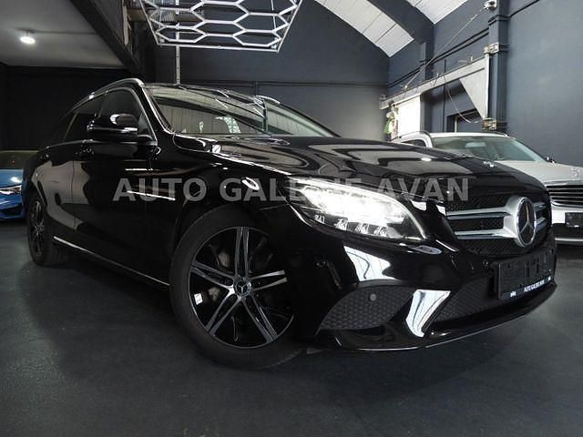 Gebraucht Mercedes C300 245 PS (180 kW) 2021 Schwarz/baltic black Kombi