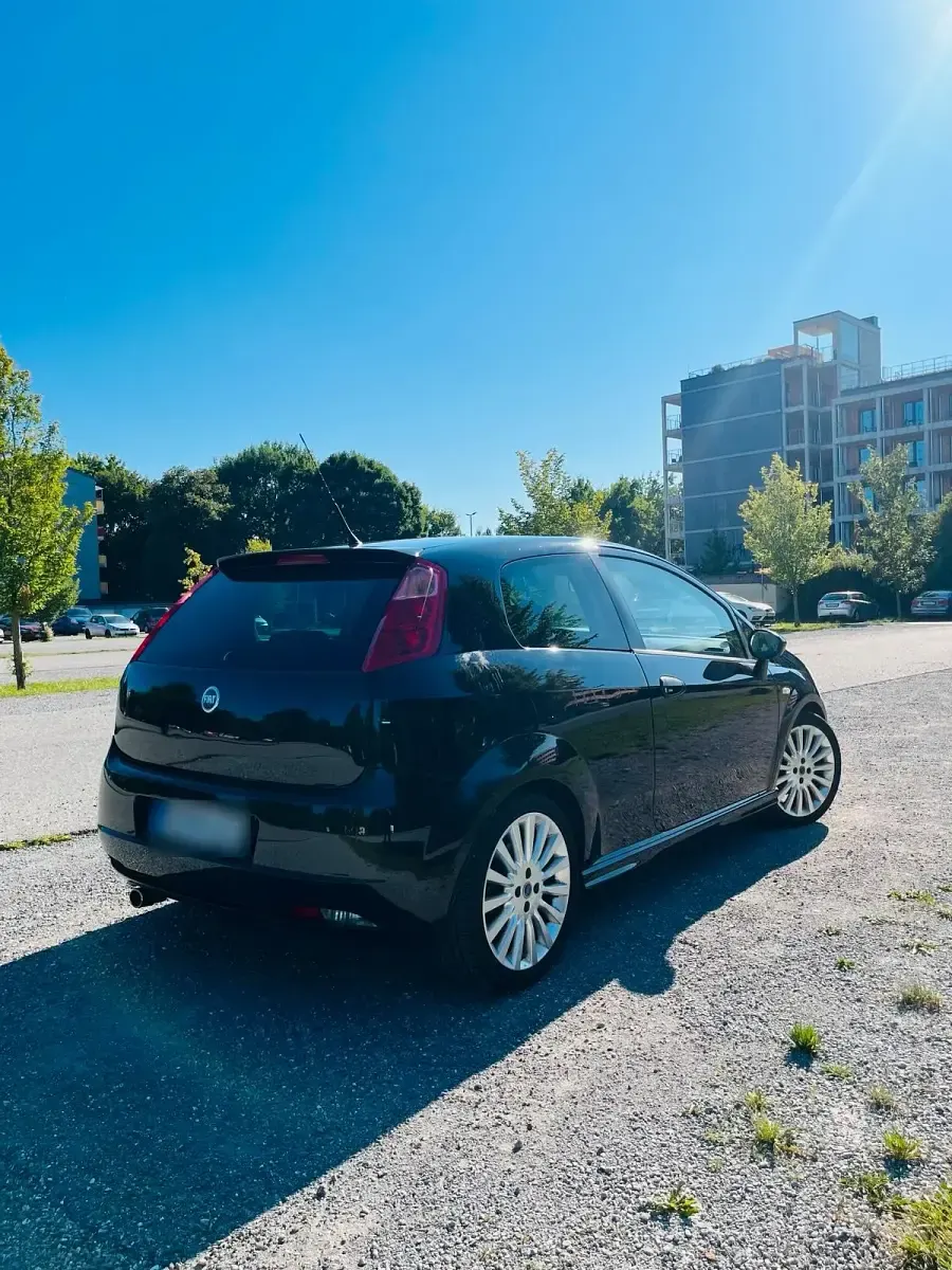 Gebraucht Fiat Grande Punto 95 PS (69 kW) 2006 Schwarz Kleinwagen