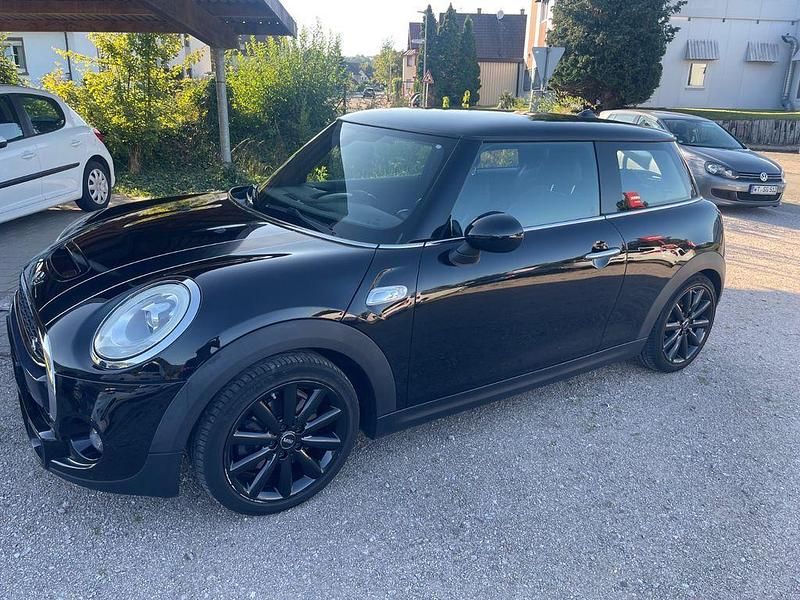 Gebraucht Mini Cooper S 192 PS (141 kW) 2016 Schwarz Kleinwagen