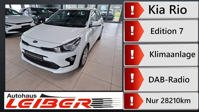 Weiß Gebraucht 2021 Kia Rio Edition 7 Kleinwagen | 11.950 € (Guter Preis) - Bild 1/4