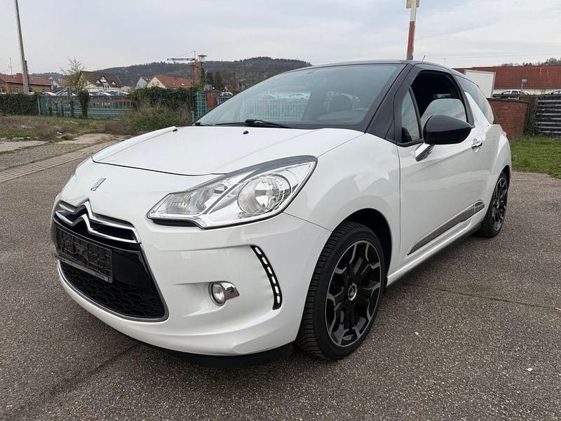 Gebraucht Citroën DS3 Sport Chic 156 PS (114 kW) 2011 Weiß Kleinwagen