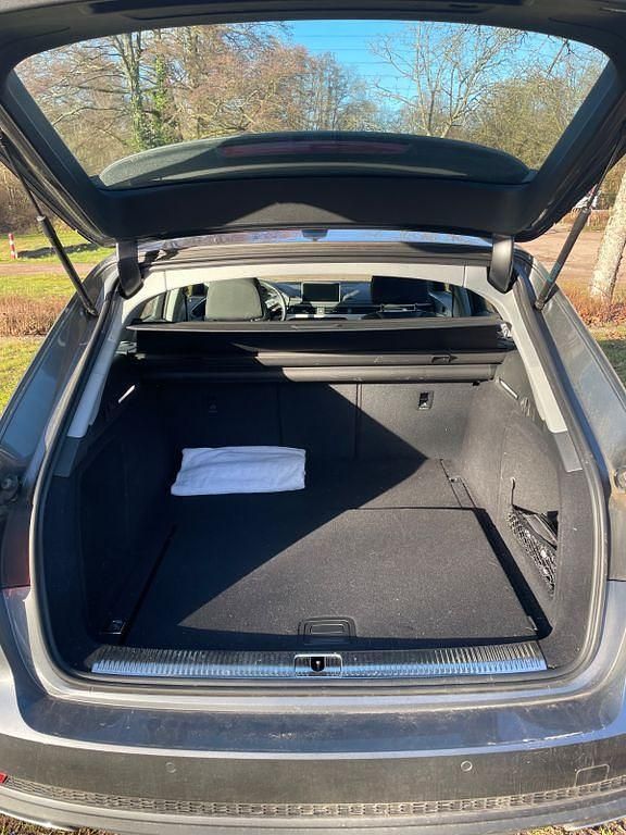 Gebraucht Audi A4 Ambiente 150 PS (110 kW) 2019 Grau Kombi