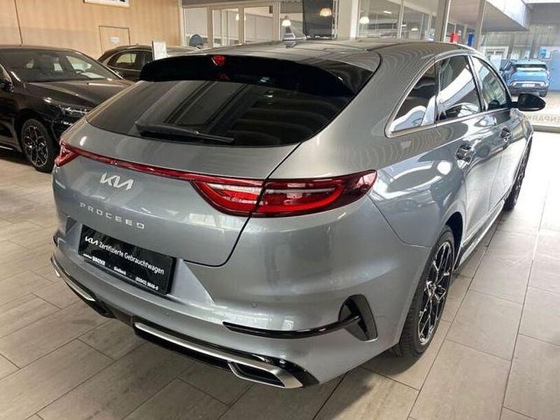 Neu Kia ProCeed GT-Line 140 PS (102 kW) 2025 (css) lunar silver m Kleinwagen