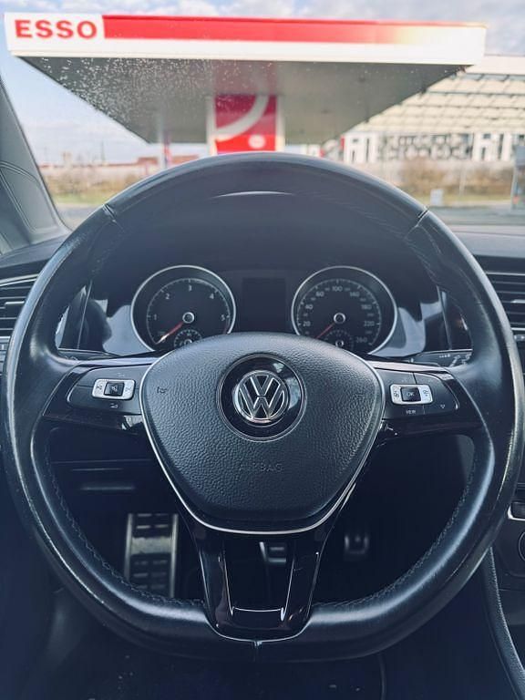 Gebraucht VW Golf VII Join 116 PS (85 kW) 2018 Schwarz Kombi