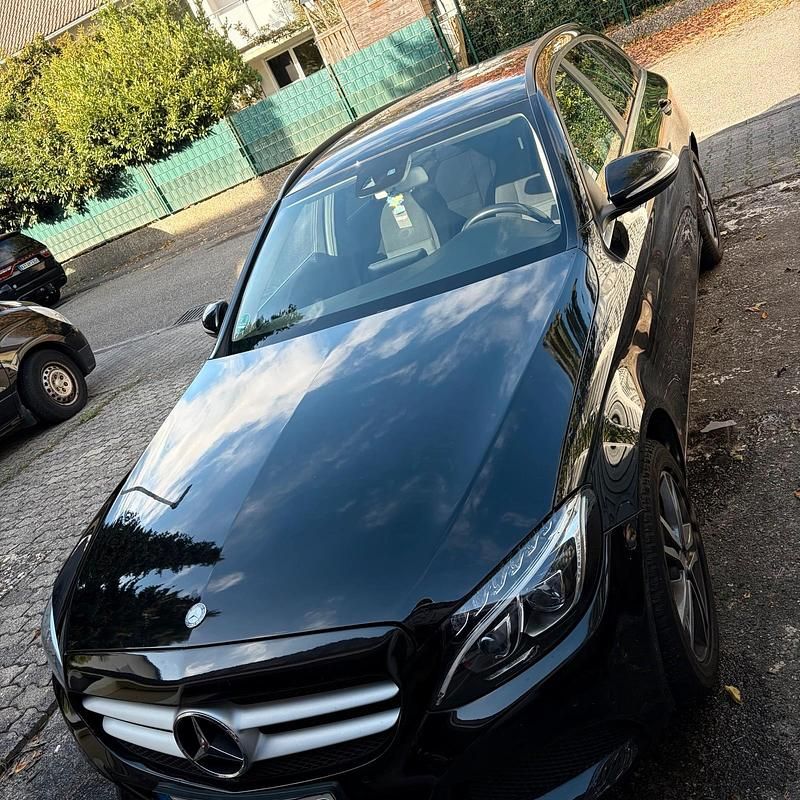 Schwarz Gebraucht 2015 Mercedes C220 Kombi | 11.500 € (Superpreis) - Bild 1/4