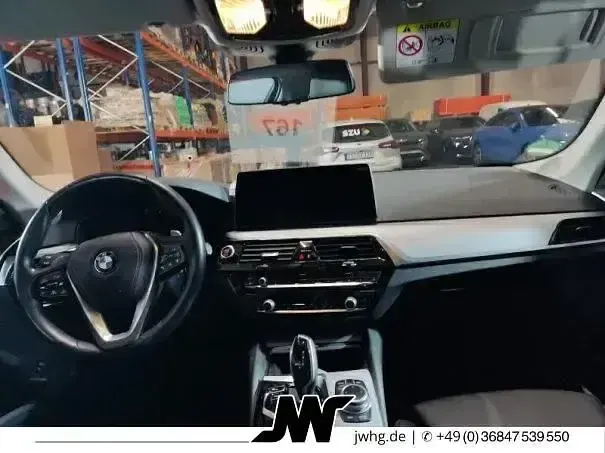 Gebraucht BMW 520 Sport Line 190 PS (139 kW) 2022 Blau Limousine