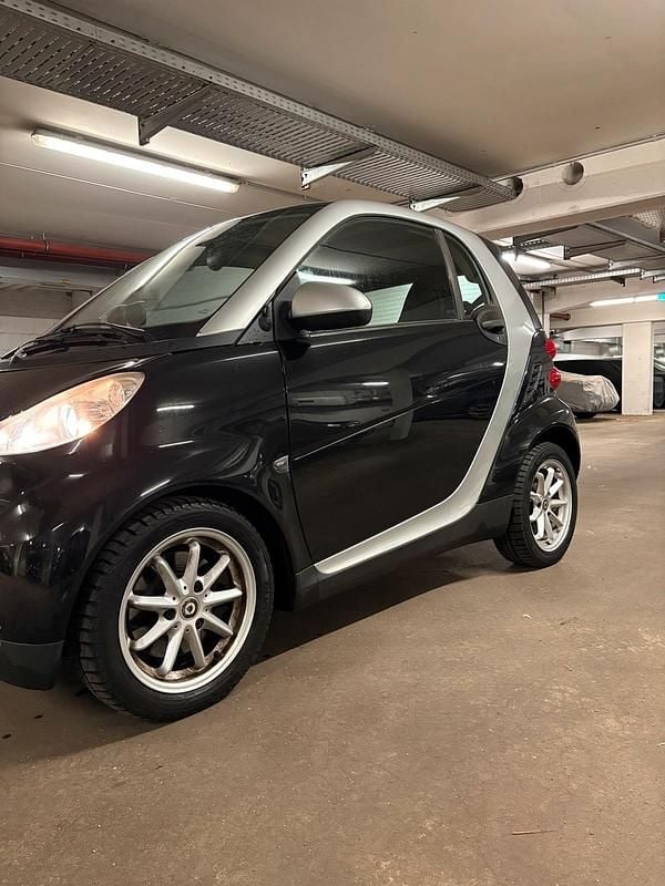 Schwarz Gebraucht 2008 Smart ForTwo Coupé Passion Coupé | 3.200 € (Guter Preis) - Bild 1/4