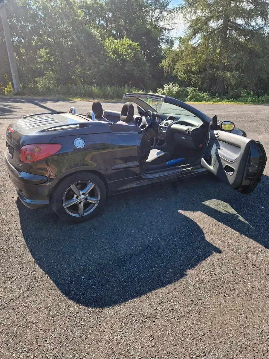 Gebraucht Peugeot 206 109 PS (80 kW) 2007 Schwarz Cabrio