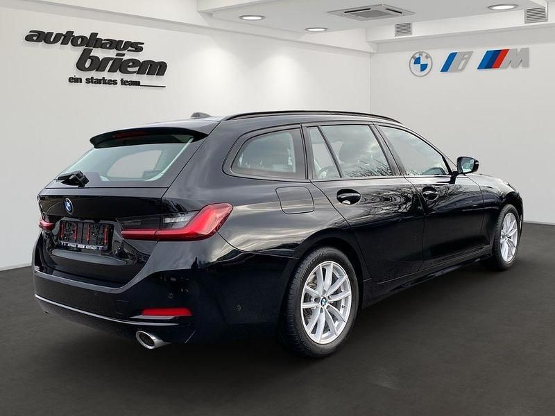Gebraucht BMW 320 184 PS (135 kW) 2023 Schwarz Kombi