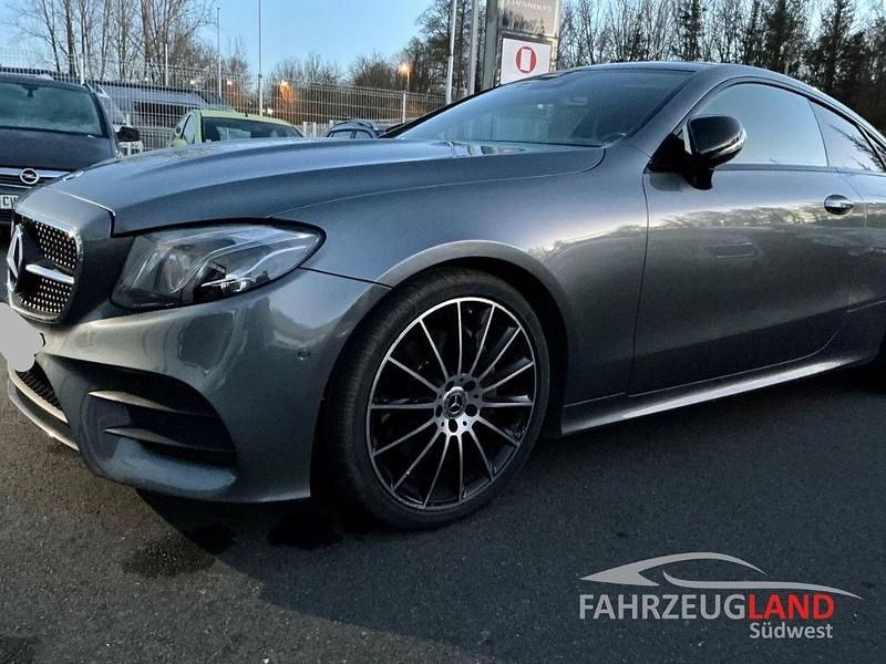 Gebraucht Mercedes E220 AMG 194 PS (142 kW) 2017 Grau Coupé