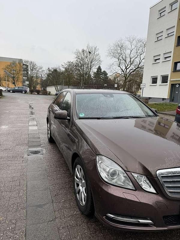 Gebraucht Mercedes E200 136 PS (100 kW) 2012