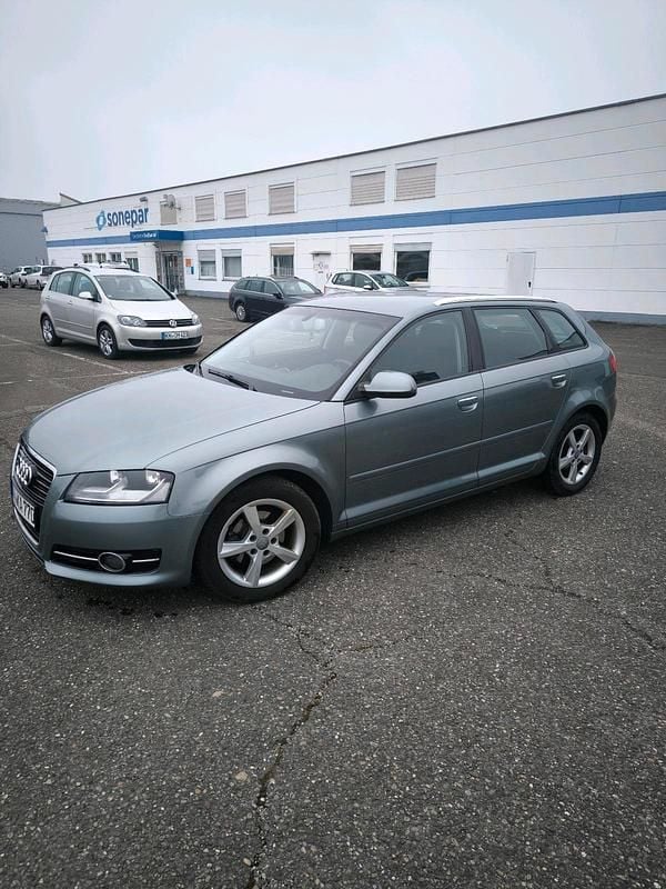 Gebraucht Audi A3 Ambiente 2011 Grau Kleinwagen