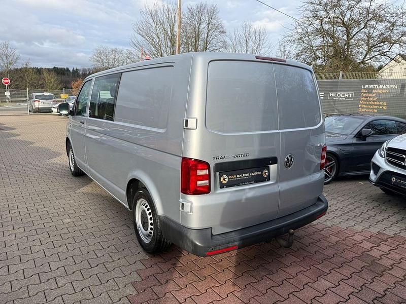 Gebraucht VW Transporter 150 PS (110 kW) 2016 Silber Van