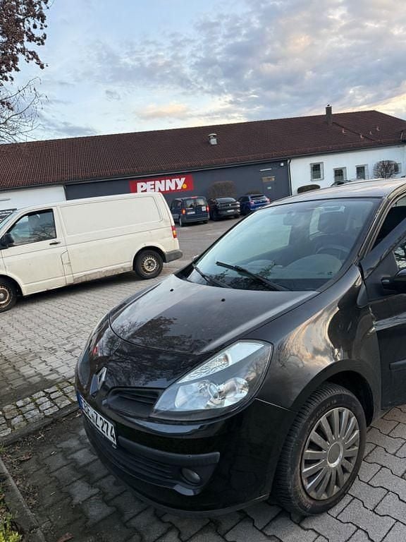 Gebraucht Renault Clio II 88 PS (64 kW) 2006 Schwarz Limousine