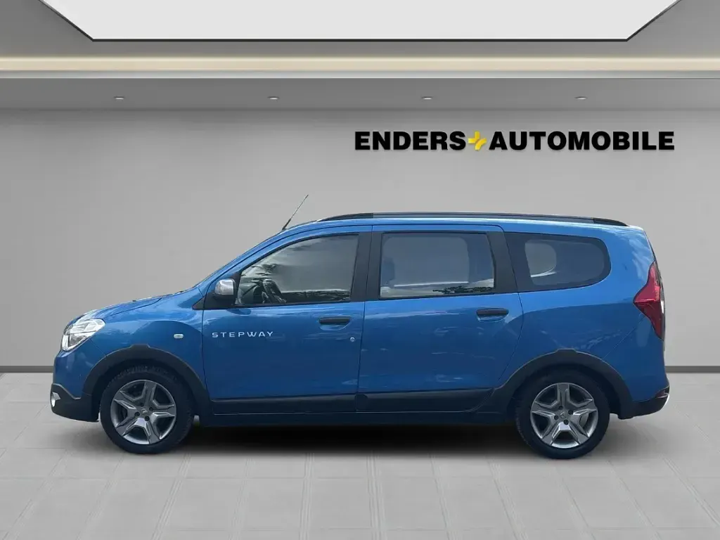 Gebraucht Dacia Lodgy Stepway 131 PS (96 kW) 2020 Blau Van / Kleinbus