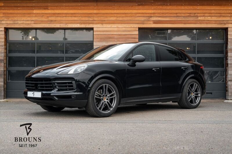 Tiefschwarz metallic Gebraucht 2022 Porsche Cayenne Platinum Edition SUV | 77.950 € (Teuer) - Bild 1/4