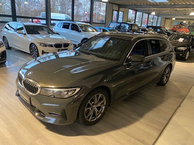 Grau Gebraucht 2021 BMW 320 Sport Line Kombi | 19.900 € (Guter Preis) - Bild 1/4