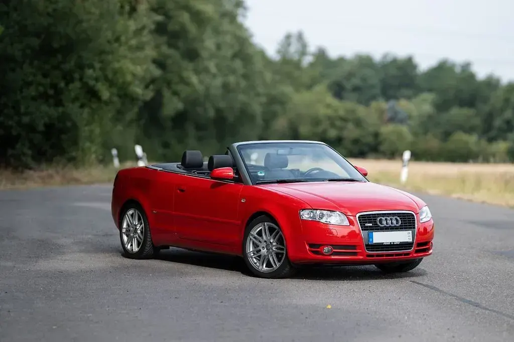 Gebraucht Audi A4 Cabriolet Sport 140 PS (102 kW) 2009 Rot Cabrio