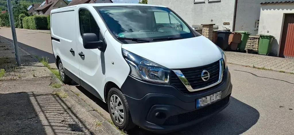 Gebraucht Nissan NV300 121 PS (88 kW) 2017 Weiß Van