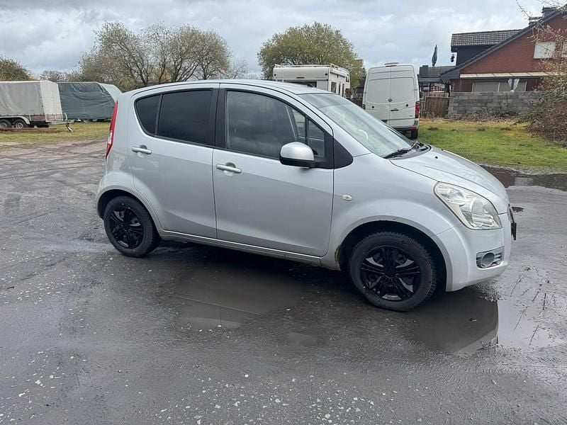 Gebraucht Suzuki Splash 69 PS (50 kW) 2009 Grau Kleinwagen